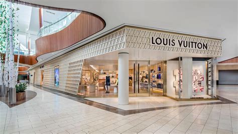 louis vuitton natick mall